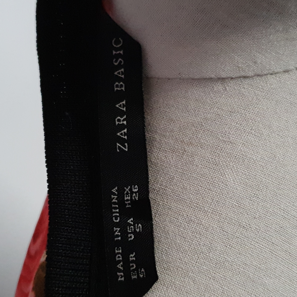 Zara Basic black floral semi transparentTop Size S - Picture 9 of 12